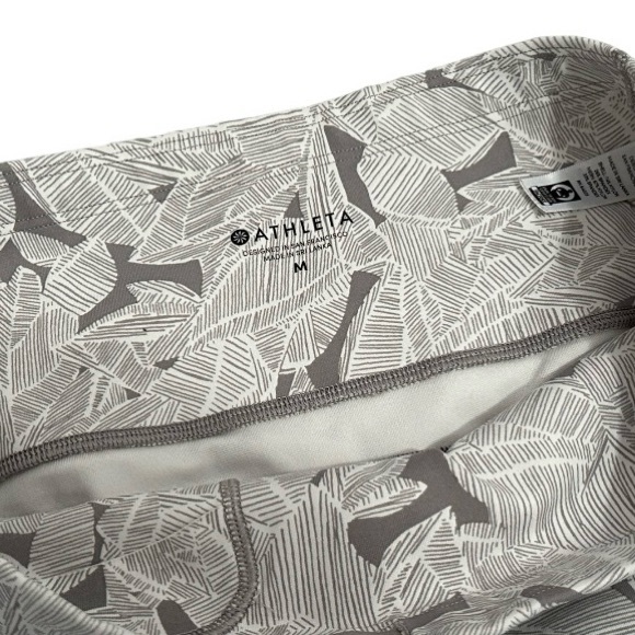 Athleta women’s leggings size medium - Picture 4 of 4